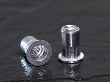 Pulling rivet nut